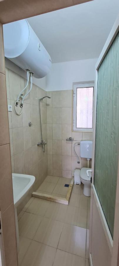 Thano Apartments Vlorë Esterno foto