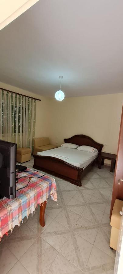 Thano Apartments Vlorë Esterno foto